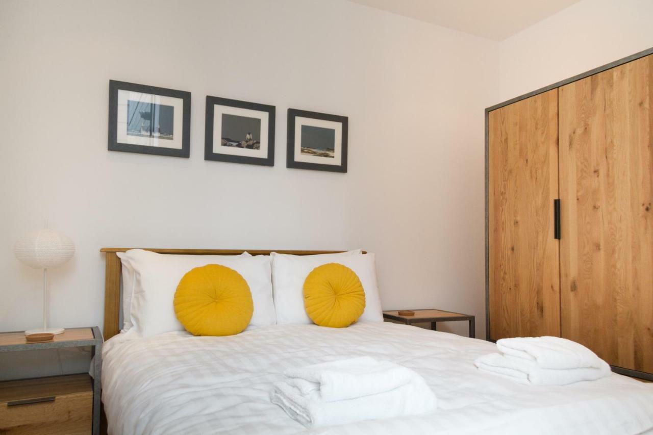 2 Bed Apartment At Quartermile Edimburgo Exterior foto