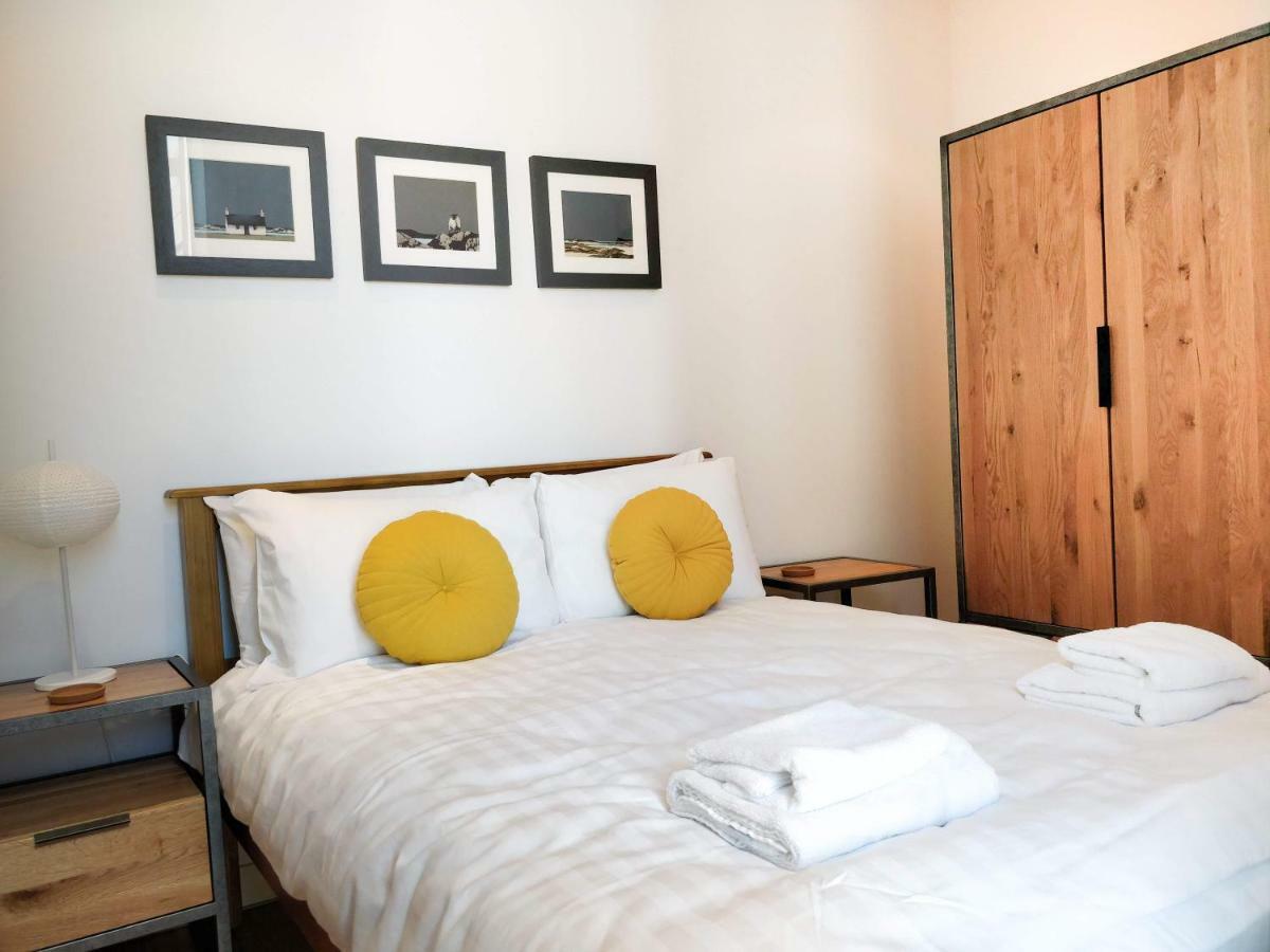 2 Bed Apartment At Quartermile Edimburgo Exterior foto