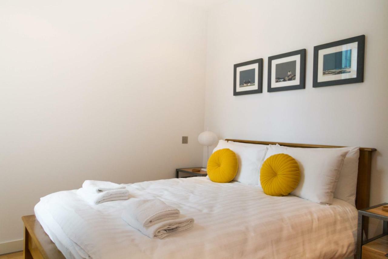 2 Bed Apartment At Quartermile Edimburgo Exterior foto